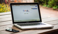 電腦屏幕閃爍變色的原因以及改善辦法